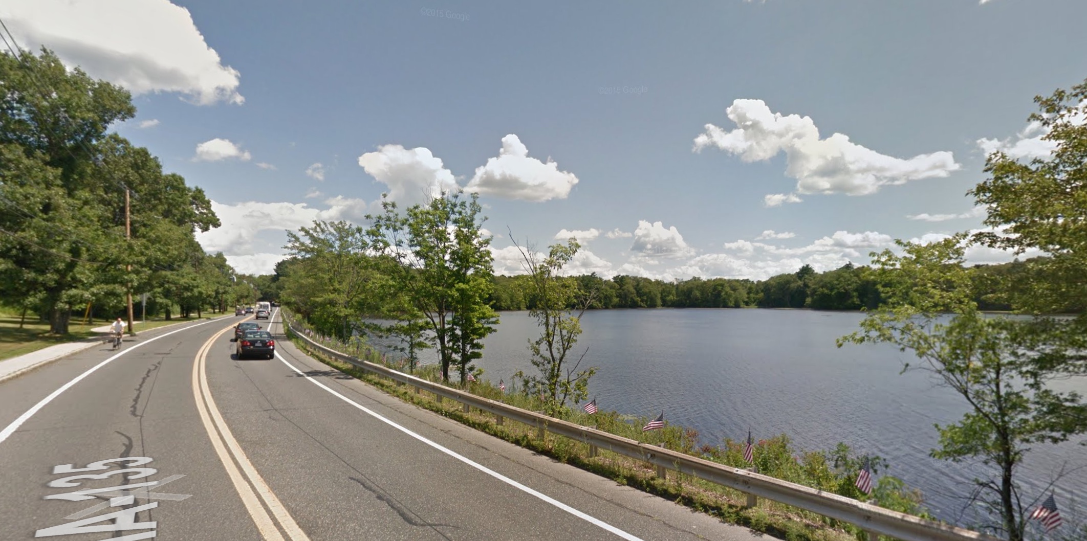 Lake Cochituate, foto Google Street View